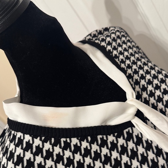 Adrianna Papell Black and White Houndstooth Blouse - Picture 12 of 16